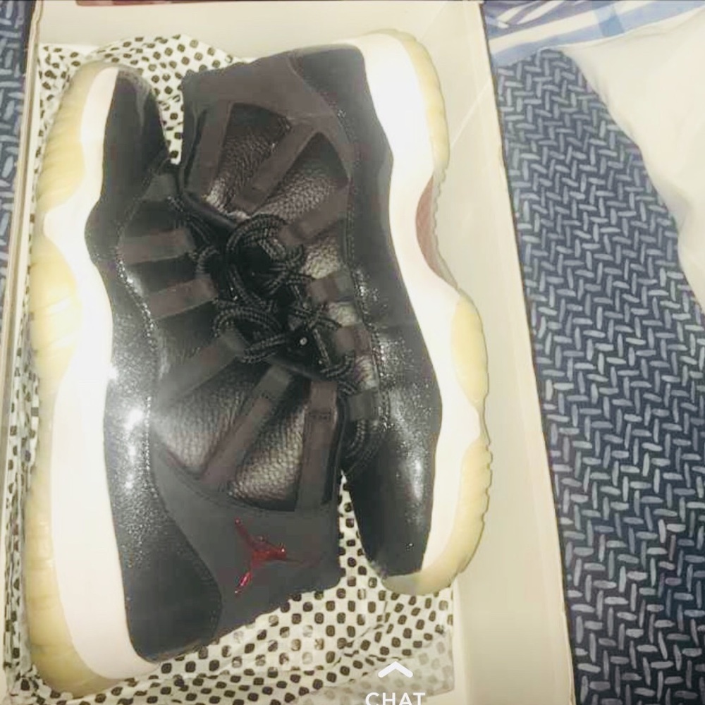 Baseball shoes